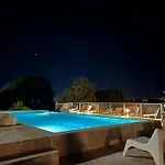 Il Trullo Di Simona فندق مبيت وإفطار لوكوروتوندو