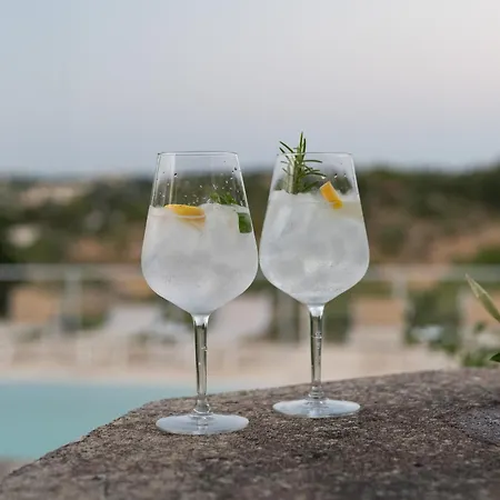 Il Trullo Di Simona Alojamento de Acomodação e Pequeno-almoço 3*